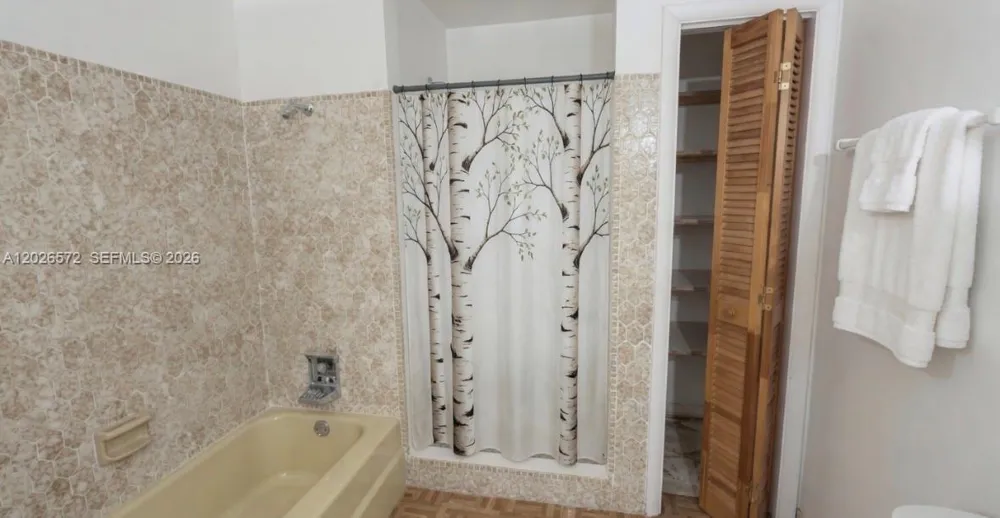 19505 SW 272nd St Homestead, FL 33031