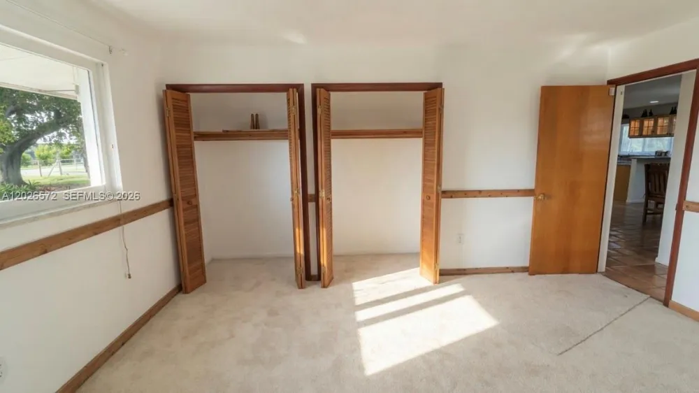 19505 SW 272nd St Homestead, FL 33031