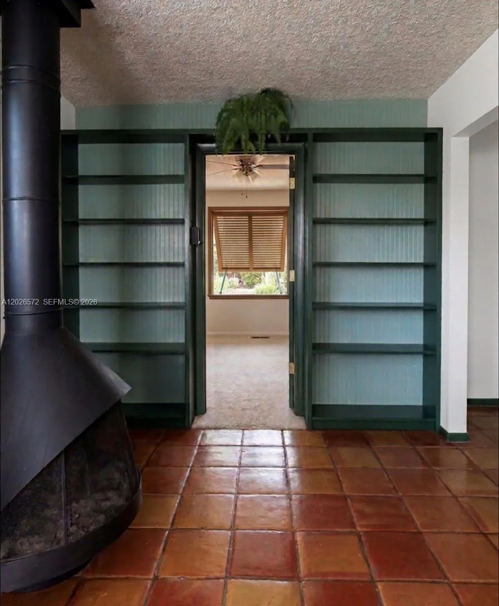 19505 SW 272nd St Homestead, FL 33031