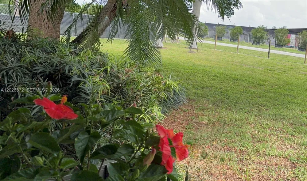 19505 SW 272nd St Homestead, FL 33031