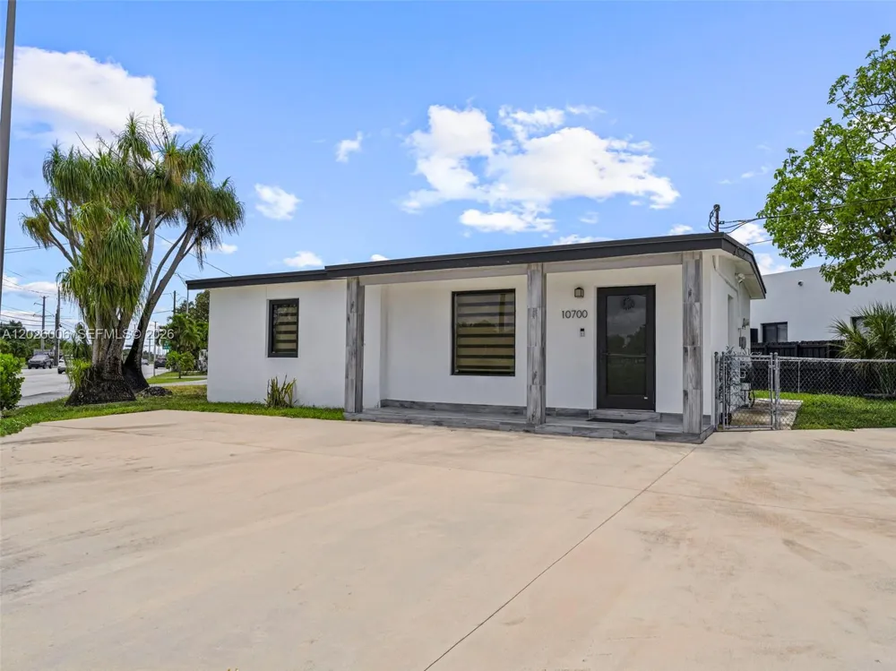 10700 SW 46th St Miami, FL 33165