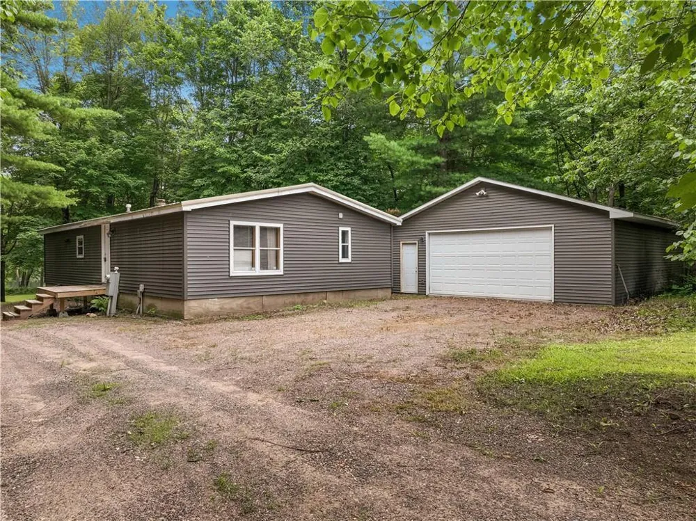 N2204 County Road E Bruce, WI 54819