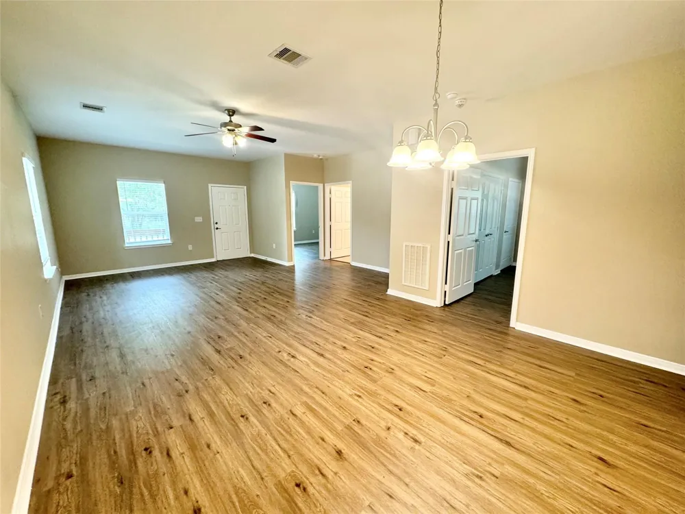 465 Lexington Livingston, TX 77351