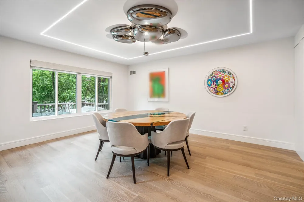 23 Estates Terrace Manhasset, NY 11030