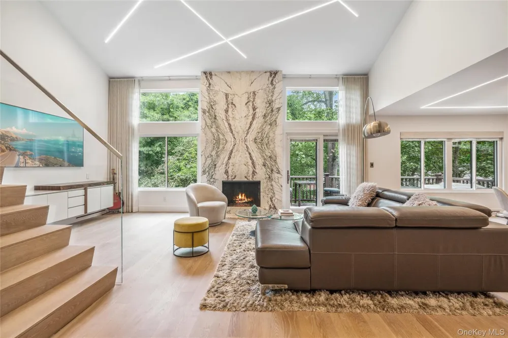23 Estates Terrace Manhasset, NY 11030