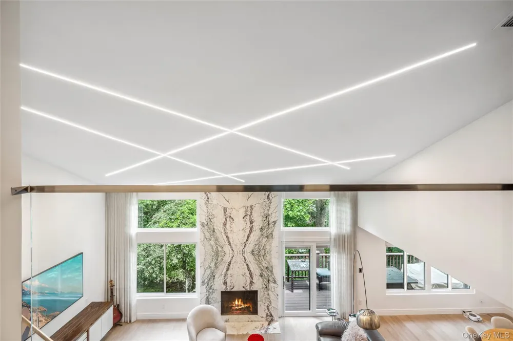 23 Estates Terrace Manhasset, NY 11030