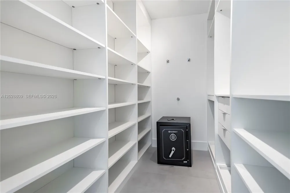 15701 Collins Ave #2903 Sunny Isles Beach, FL 33160