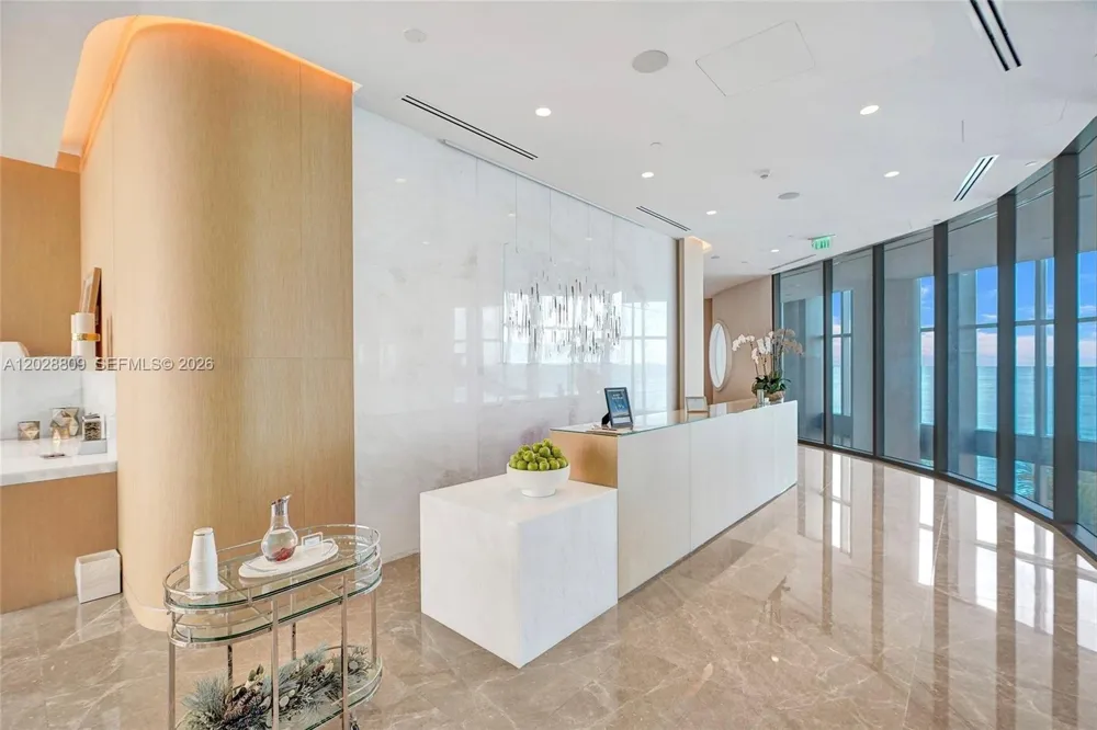 15701 Collins Ave #2903 Sunny Isles Beach, FL 33160
