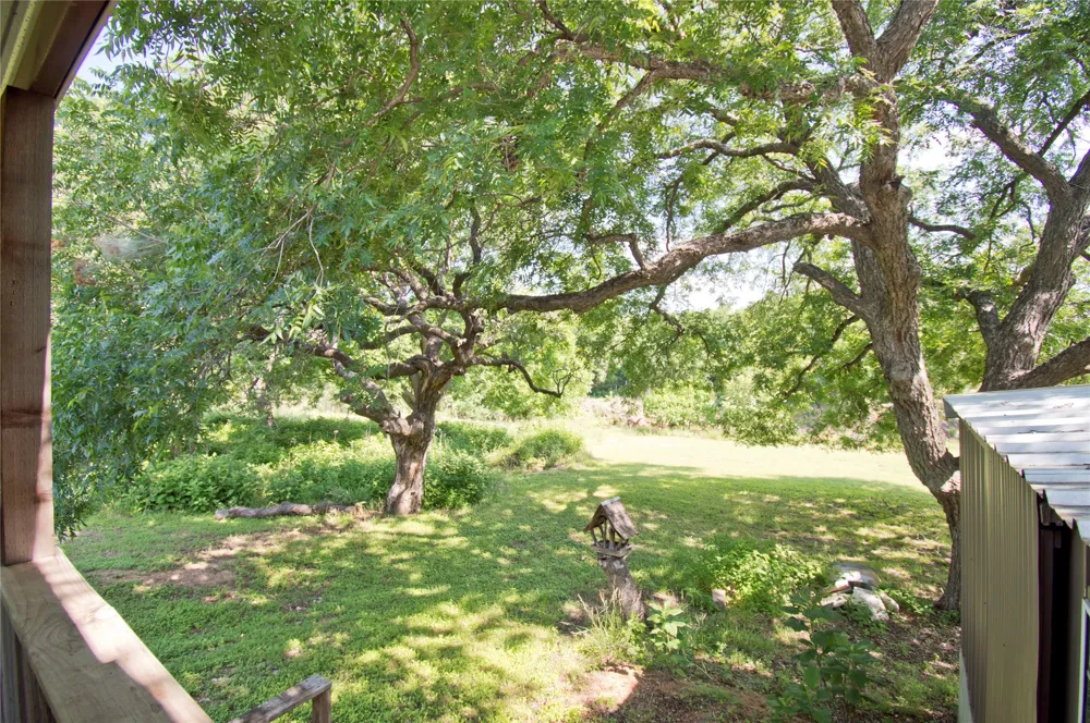 702 E Schubert Street Fredericksburg, TX 78624