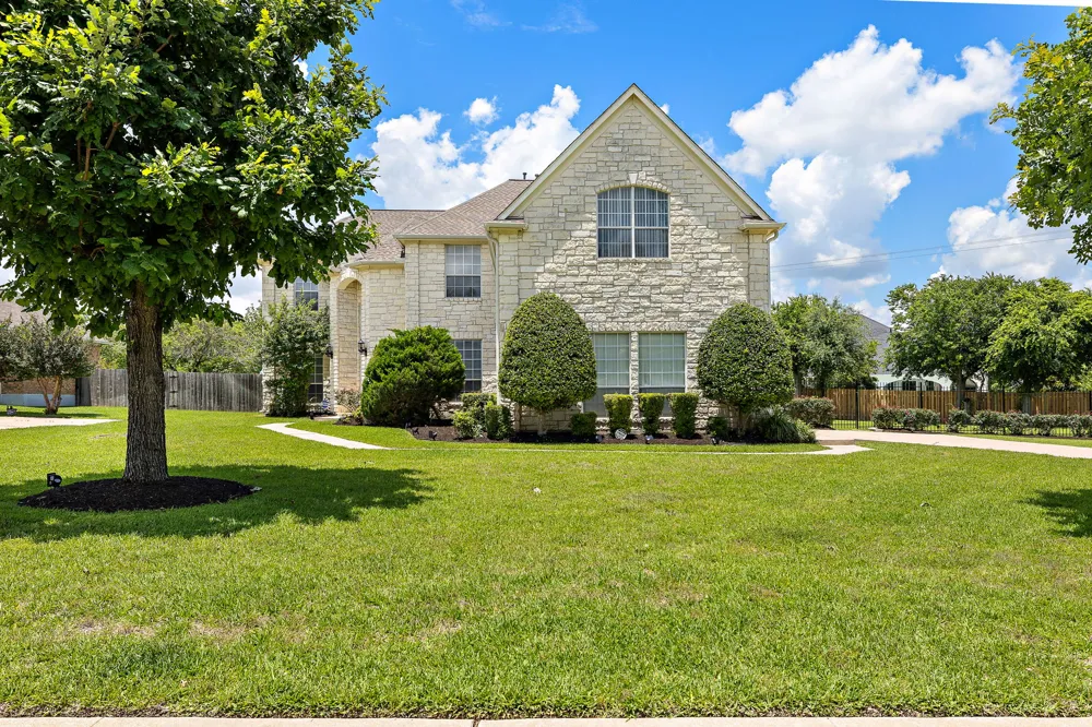 3818 Forest Creek Drive