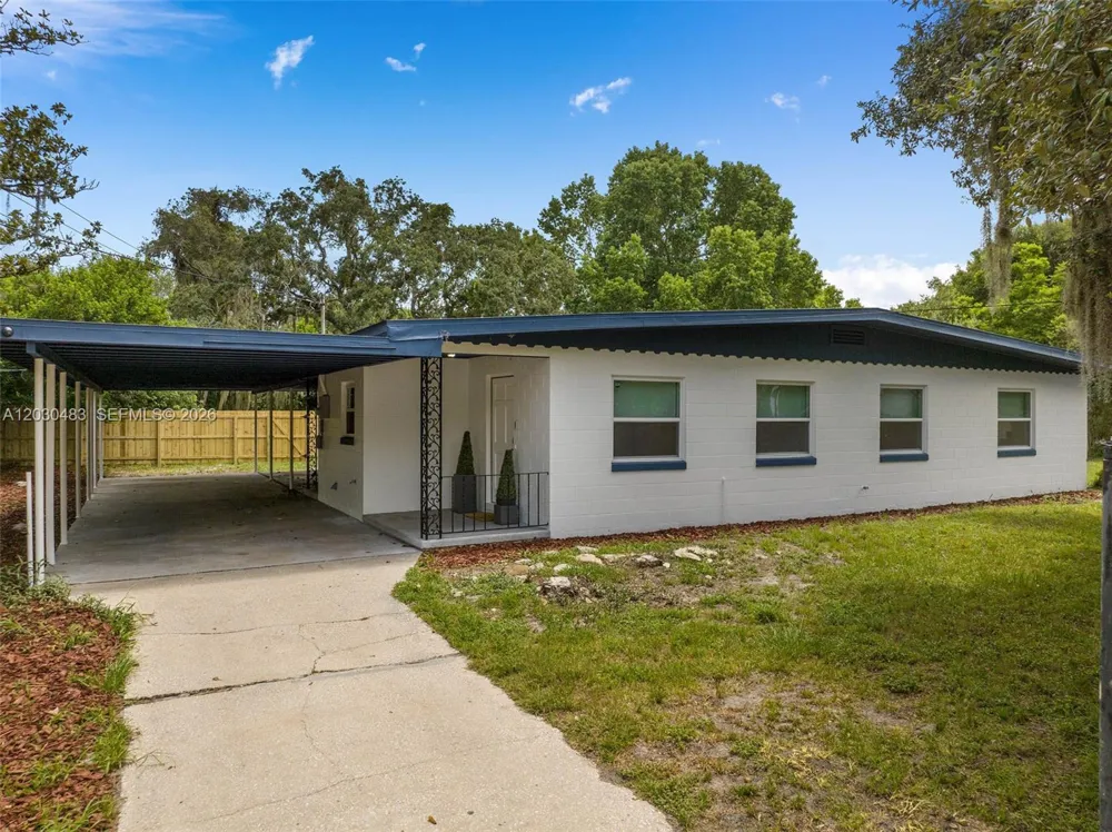 4255 Wee Street #4255 Mount Dora, FL 32757