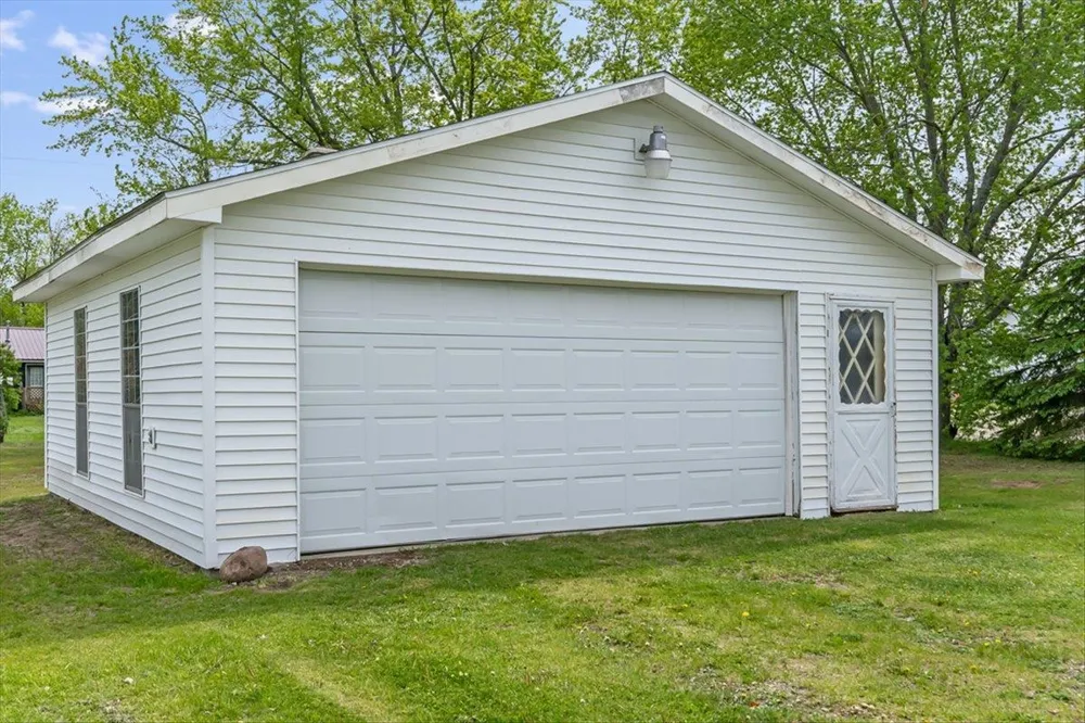 418 East Main Street Plainfield Township, MI 48739