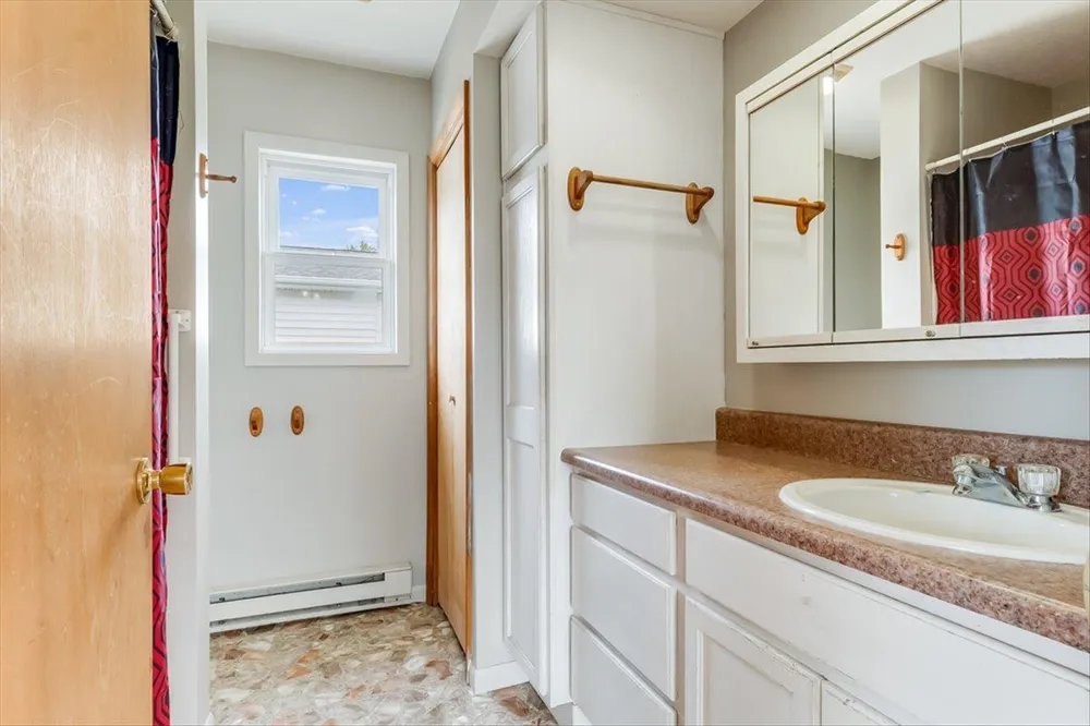 418 East Main Street Plainfield Township, MI 48739