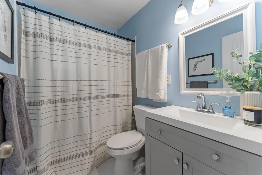 205 WILSHIRE DRIVE Casselberry, FL 32707