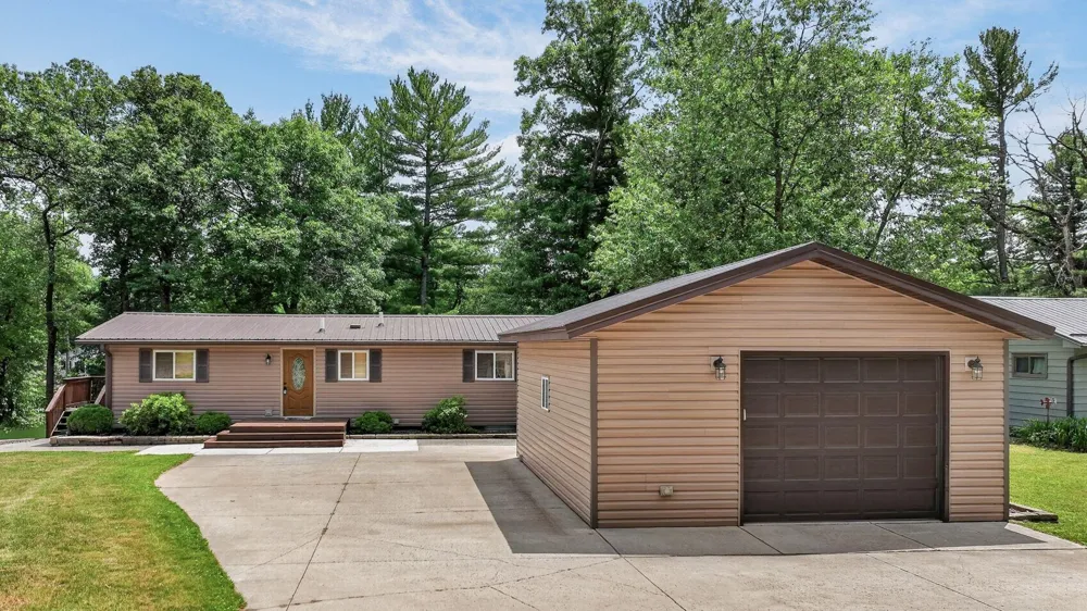 E5732 803rd Avenue Menomonie, WI 54751