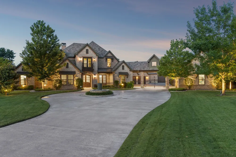 517 Pine Island Circle Heath, TX 75032