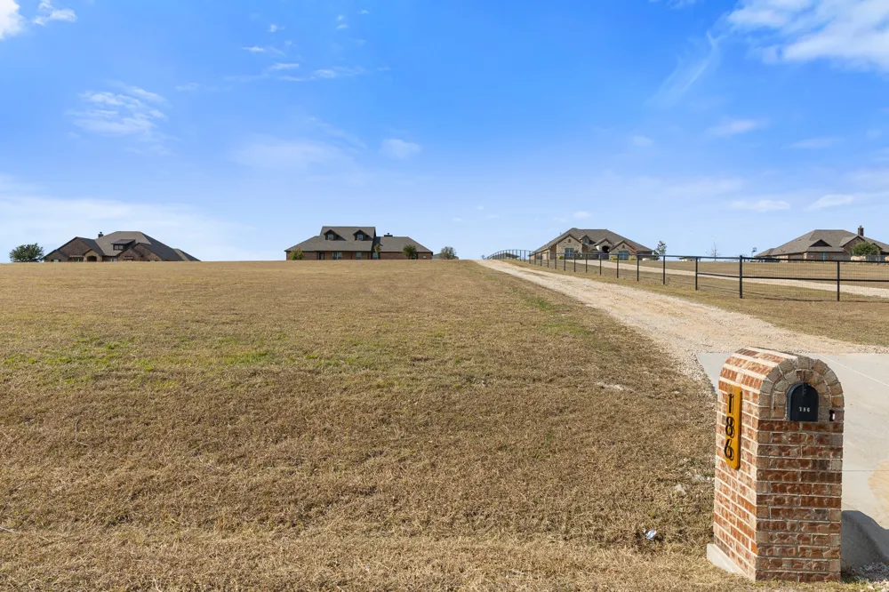 186 County Road 4430 Rhome, TX 76078
