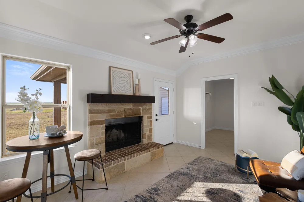 186 County Road 4430 Rhome, TX 76078