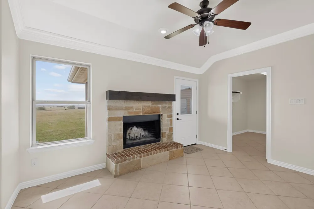 186 County Road 4430 Rhome, TX 76078