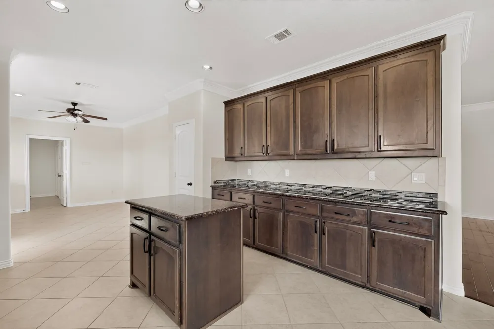 186 County Road 4430 Rhome, TX 76078