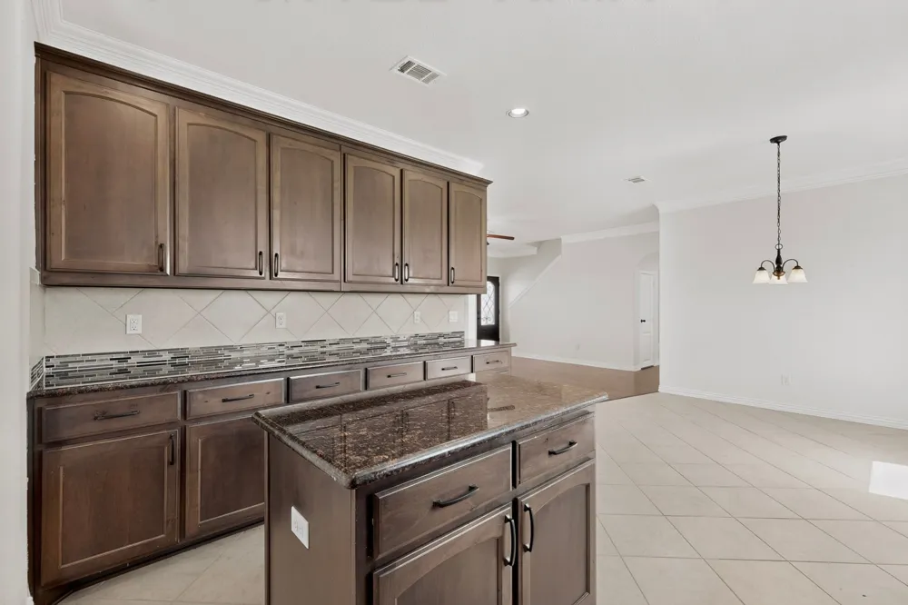 186 County Road 4430 Rhome, TX 76078
