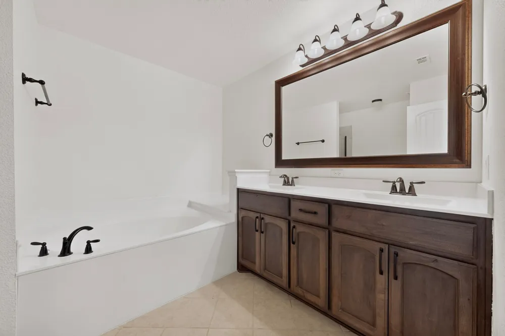 186 County Road 4430 Rhome, TX 76078