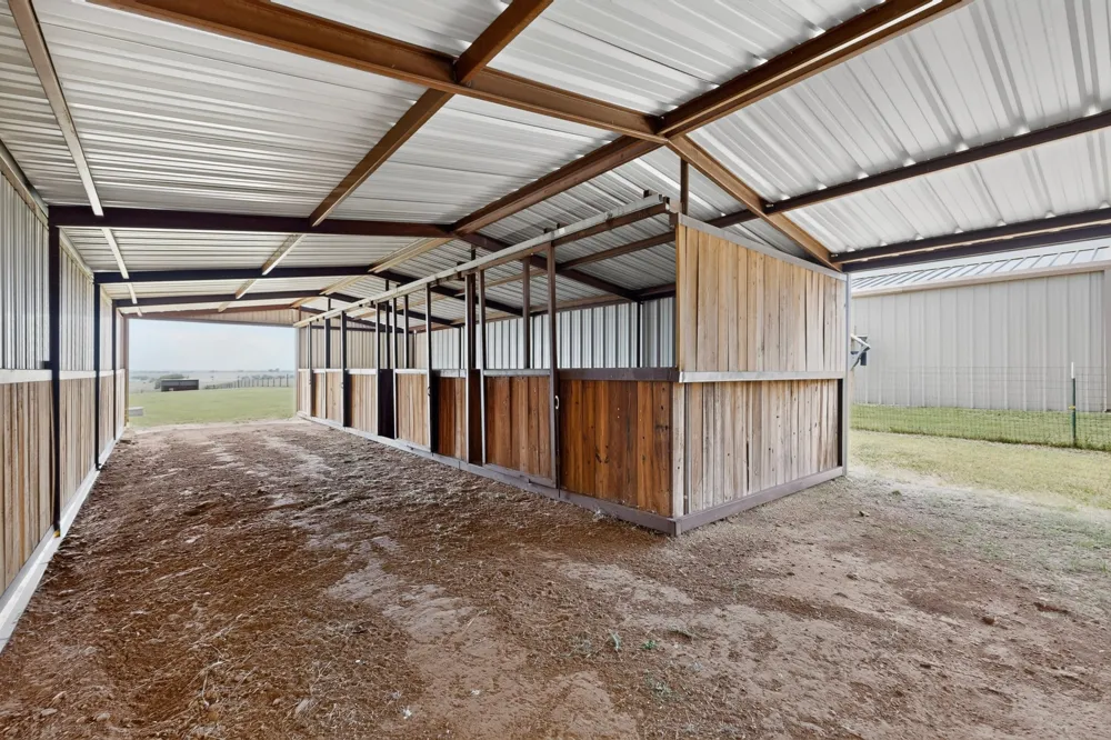 186 County Road 4430 Rhome, TX 76078