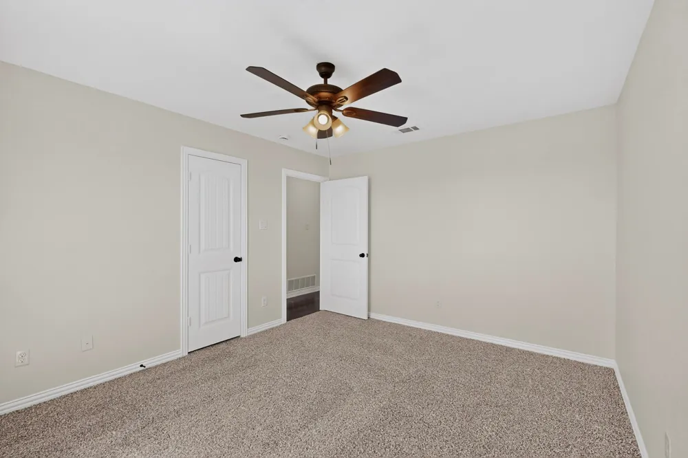 186 County Road 4430 Rhome, TX 76078
