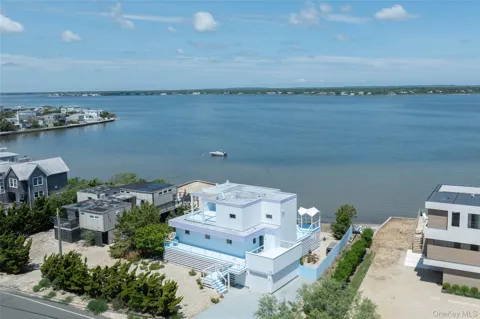 398 Dune Road