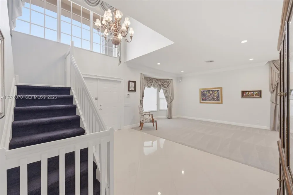 2608 Oakbrook Ct Weston, FL 33332
