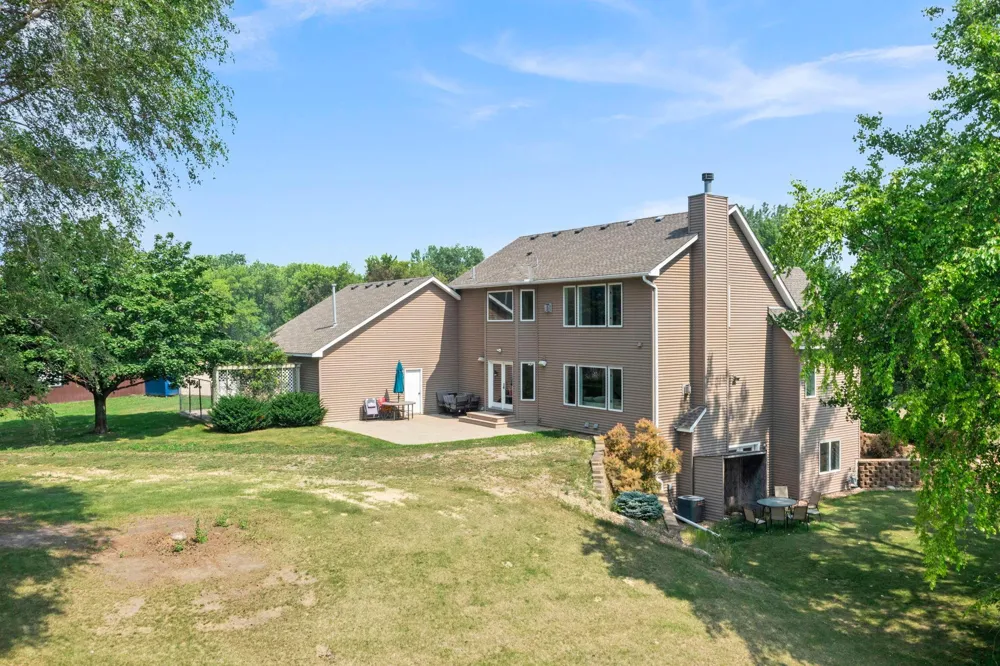 8785 E 275th Street Elko New Market, MN 55020