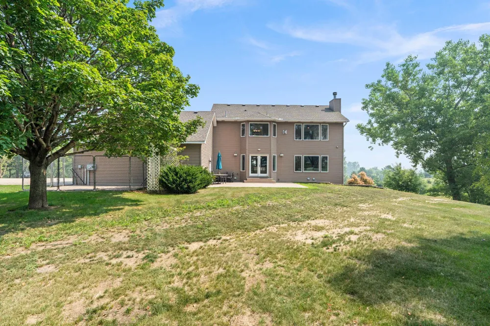 8785 E 275th Street Elko New Market, MN 55020