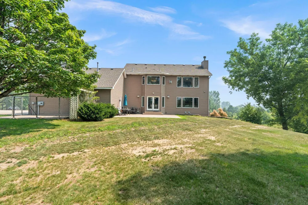8785 E 275th Street Elko New Market, MN 55020