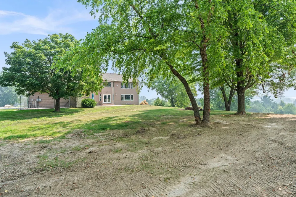 8785 E 275th Street Elko New Market, MN 55020