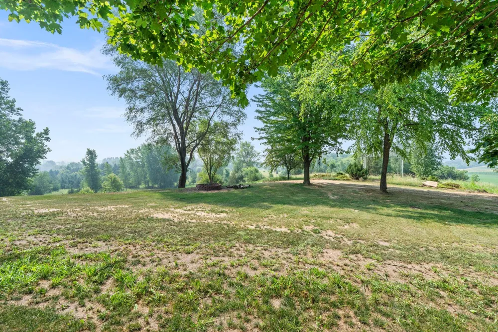 8785 E 275th Street Elko New Market, MN 55020