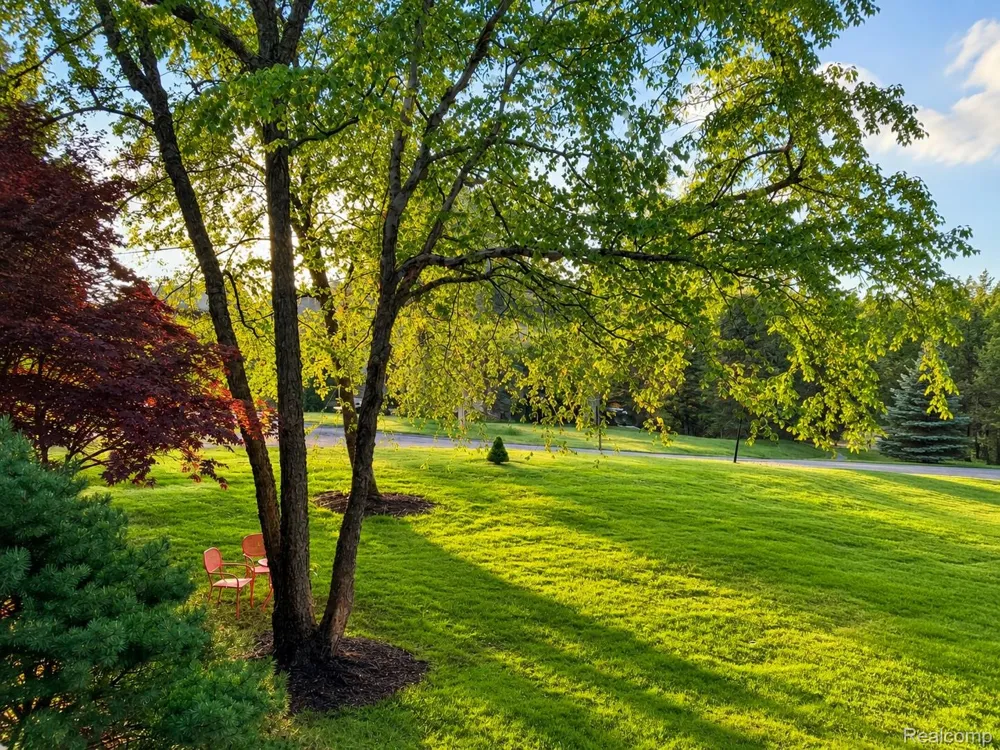 2501 Doleman Drive West Bloomfield Charter Township, MI 48324