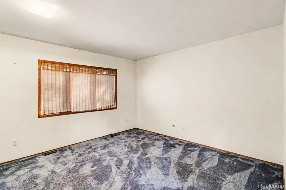2501 Doleman Drive West Bloomfield Charter Township, MI 48324