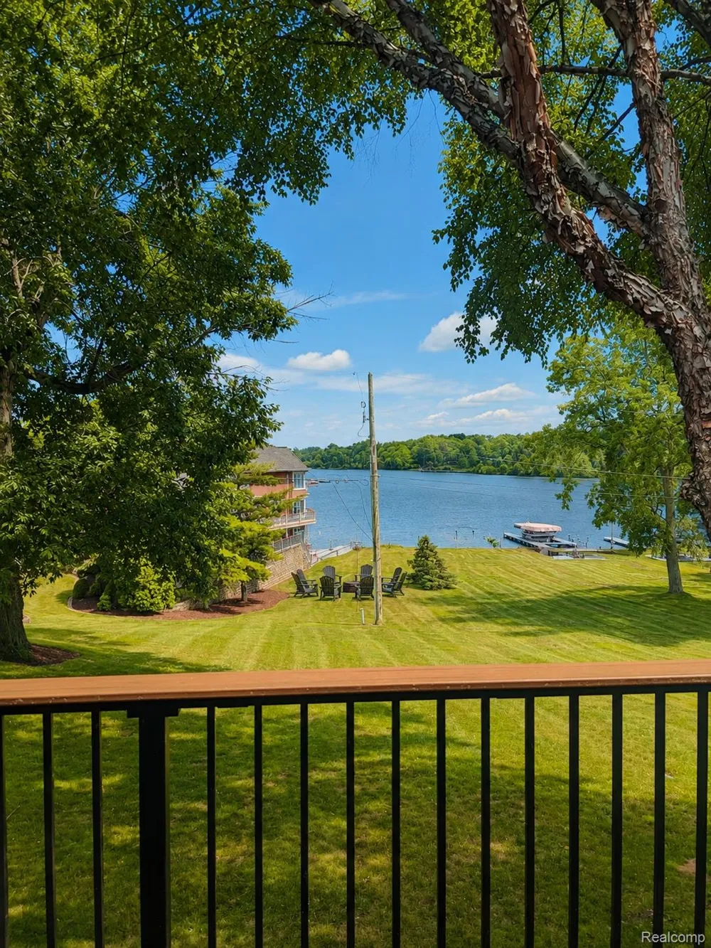2501 Doleman Drive West Bloomfield Charter Township, MI 48324