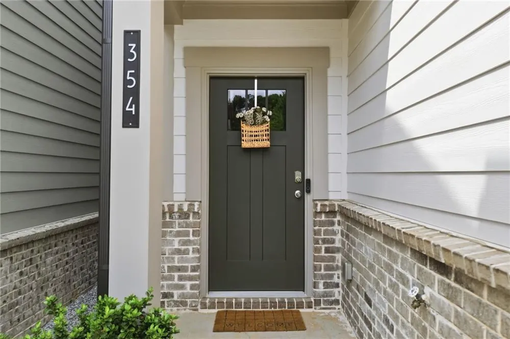 354 Hayden Circle Woodstock, GA 30189
