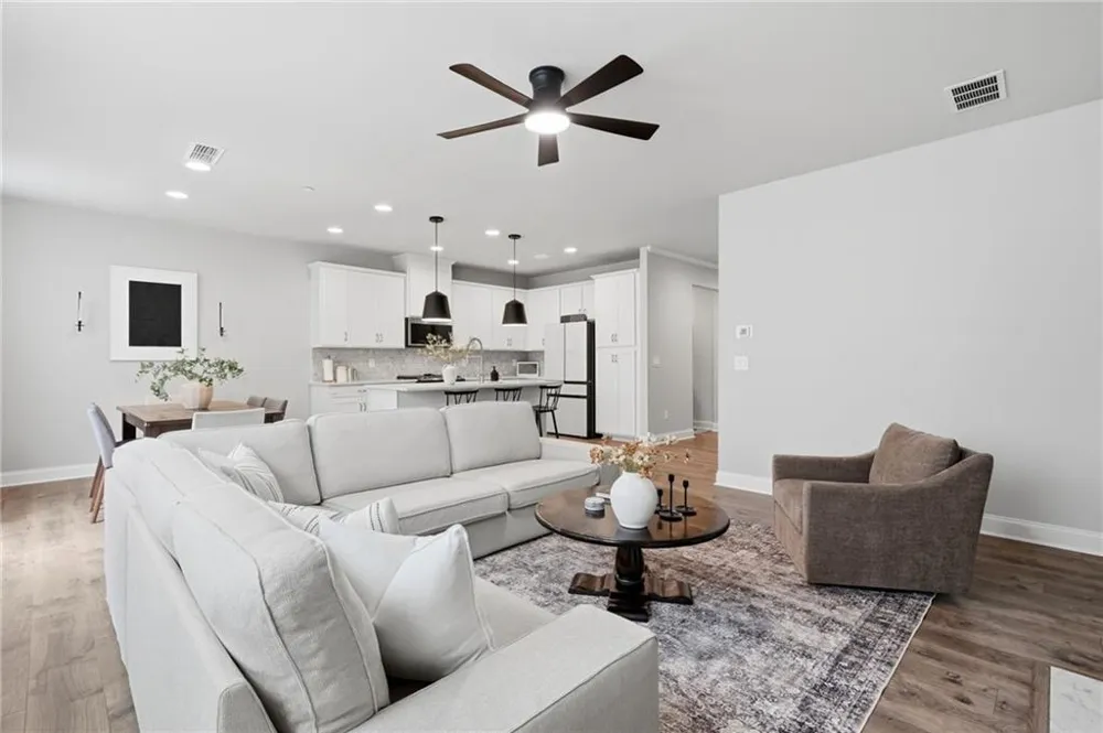 354 Hayden Circle Woodstock, GA 30189