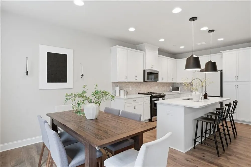 354 Hayden Circle Woodstock, GA 30189
