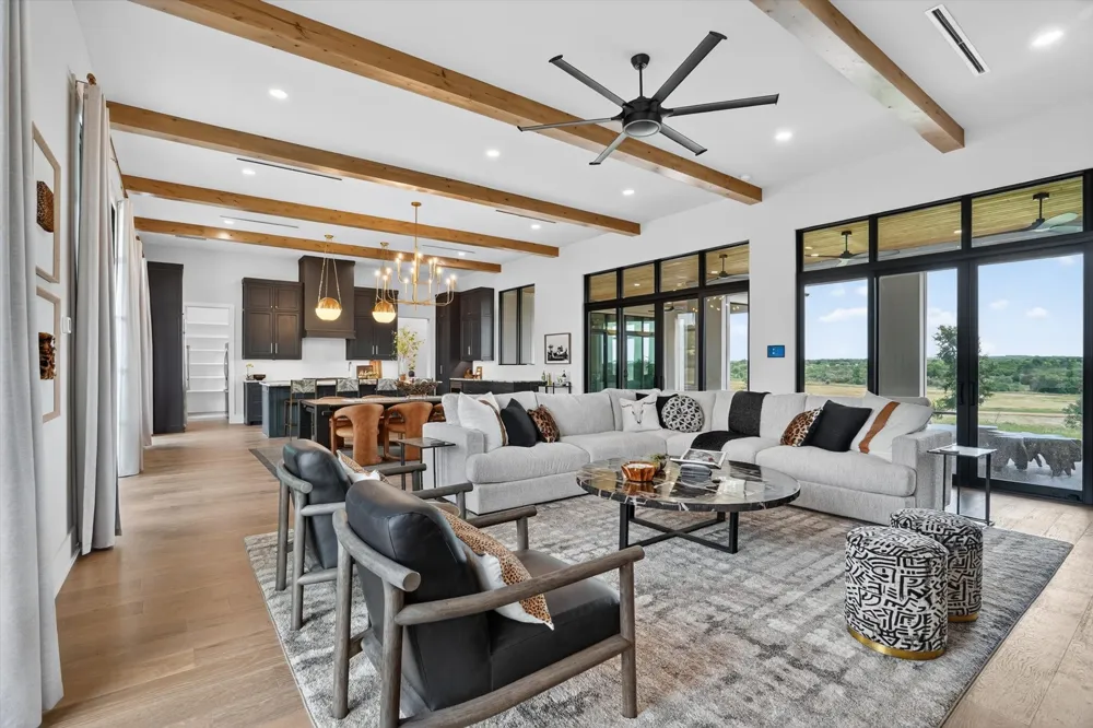 220 Cavalier Court Strawn, TX 76475