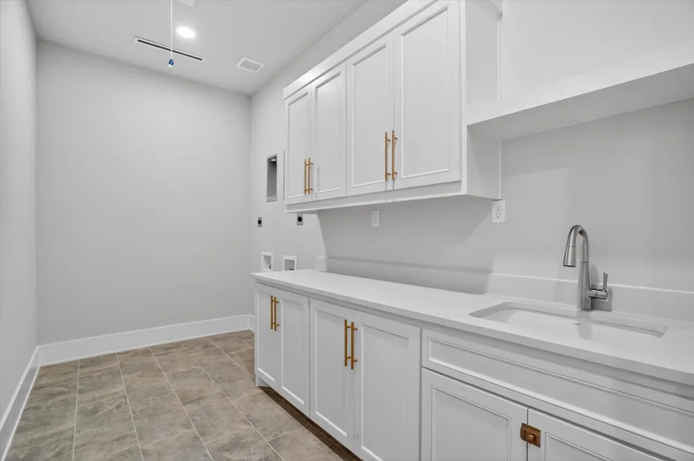220 Cavalier Court Strawn, TX 76475