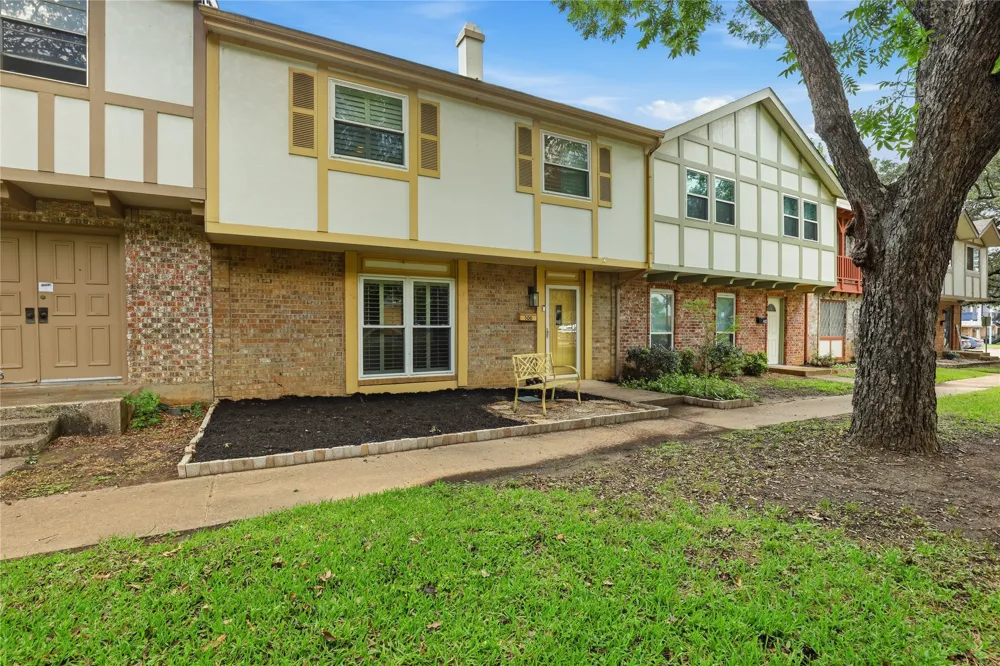 306 Westview Terrace