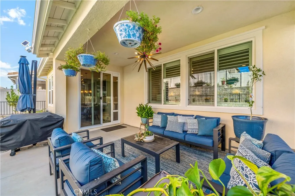32230 Penstemon Way Temecula, CA 92591