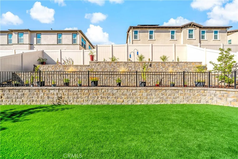 32230 Penstemon Way Temecula, CA 92591