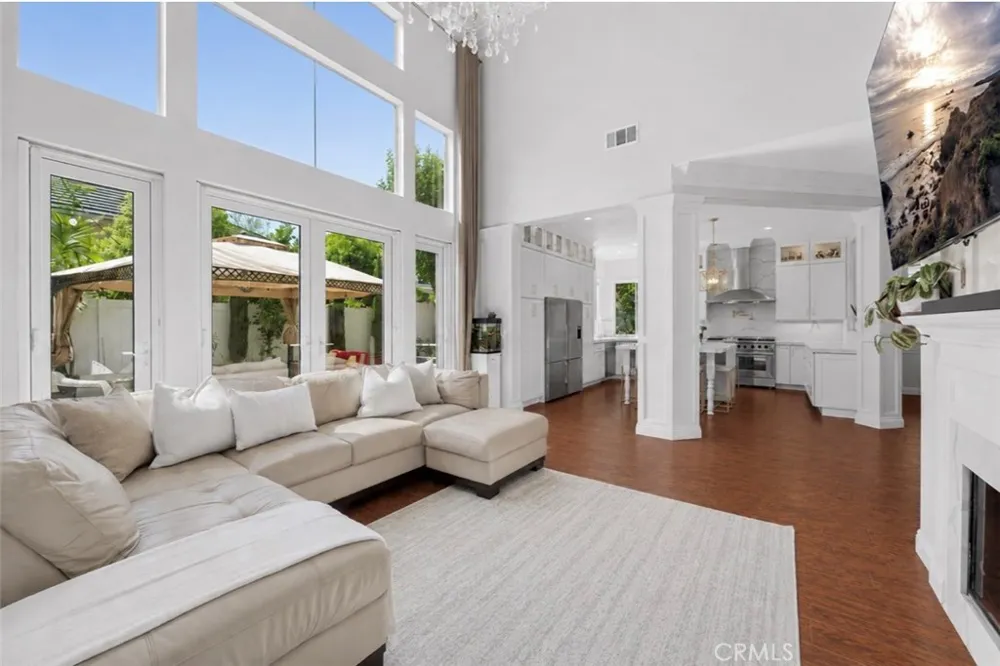 6 Coffeeberry Court