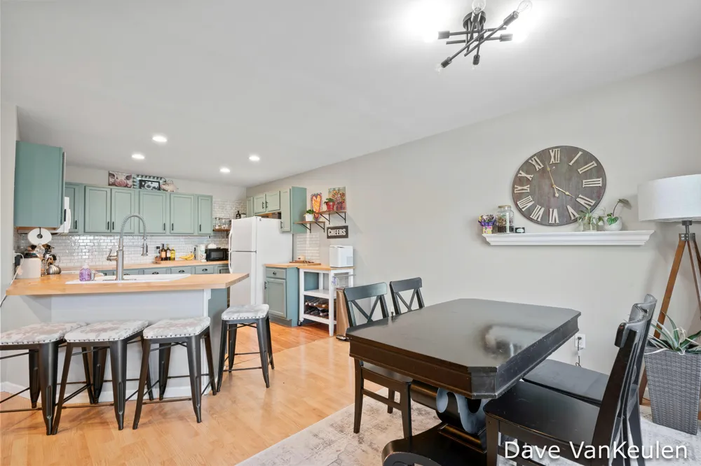 879 Flat River Court SE Lowell, MI 49331