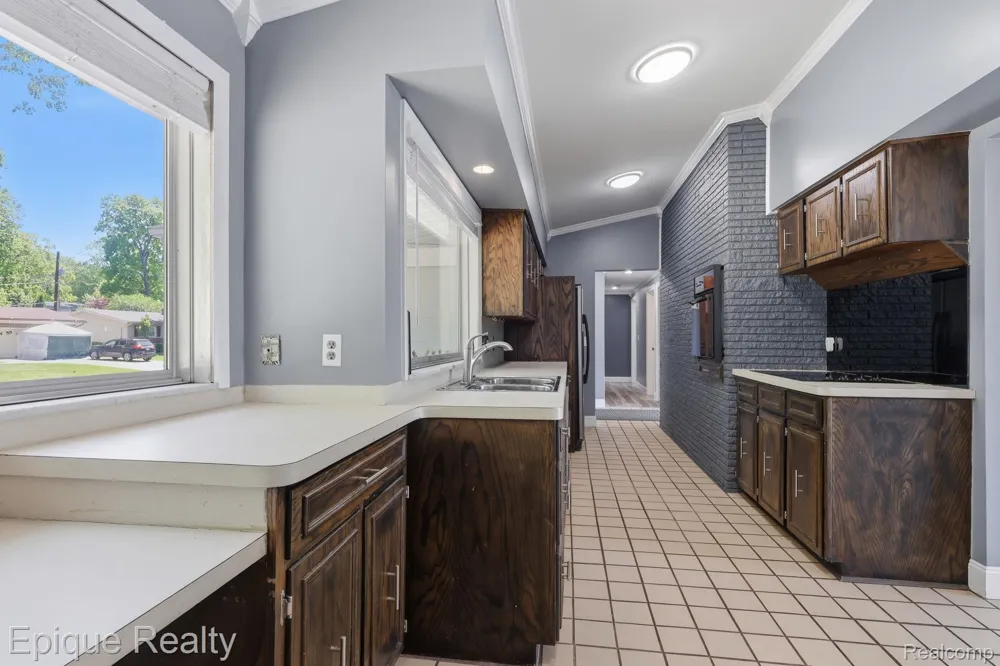 2549 Riverwood Drive Port Huron City, MI 48060
