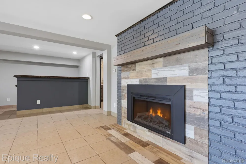 2549 Riverwood Drive Port Huron City, MI 48060